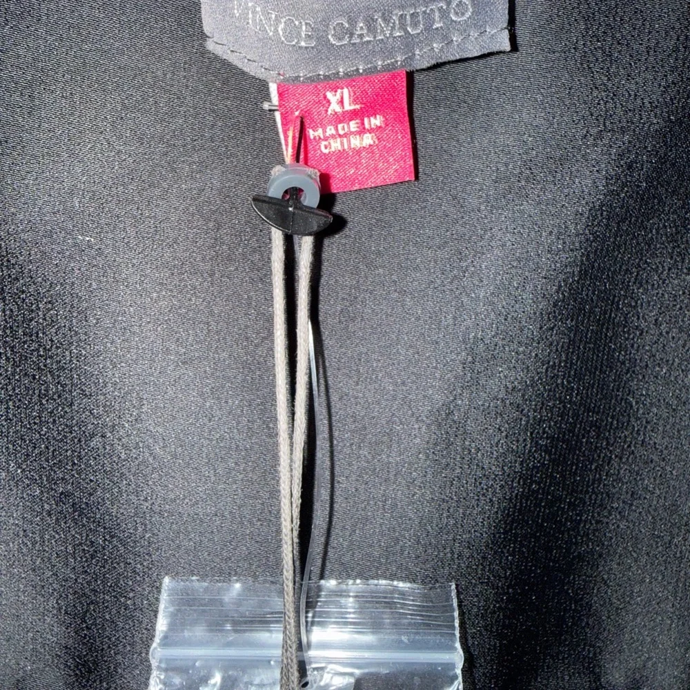 NWT Vince Camuto Woven Contrast Trim Black Flare Sleeve Tie Front Blouse Size Xl - Picture 3 of 6